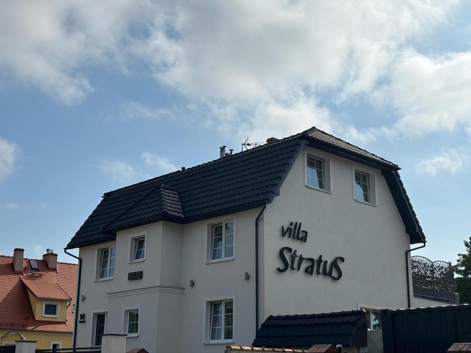 Villa Stratus Гданьск Экстерьер фото